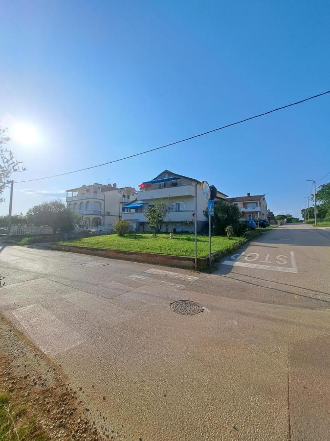 Casa Antonio With Swimming Pool Διαμέρισμα Novigrad Istria Εξωτερικό φωτογραφία