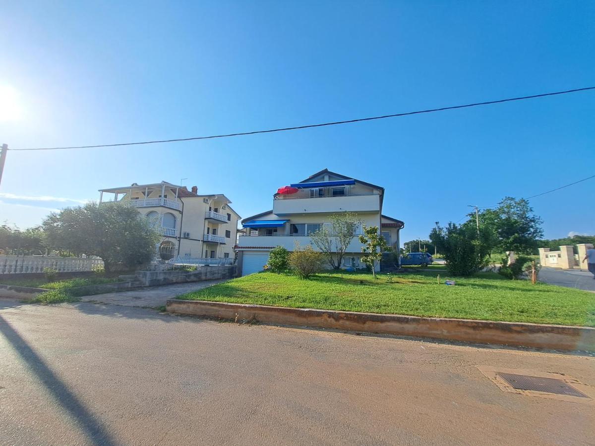 Casa Antonio With Swimming Pool Διαμέρισμα Novigrad Istria Εξωτερικό φωτογραφία